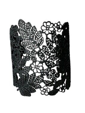 Stella & Dot Chantilly Lace Cuff Bracelet Black Floral Filigree Retired NWOT